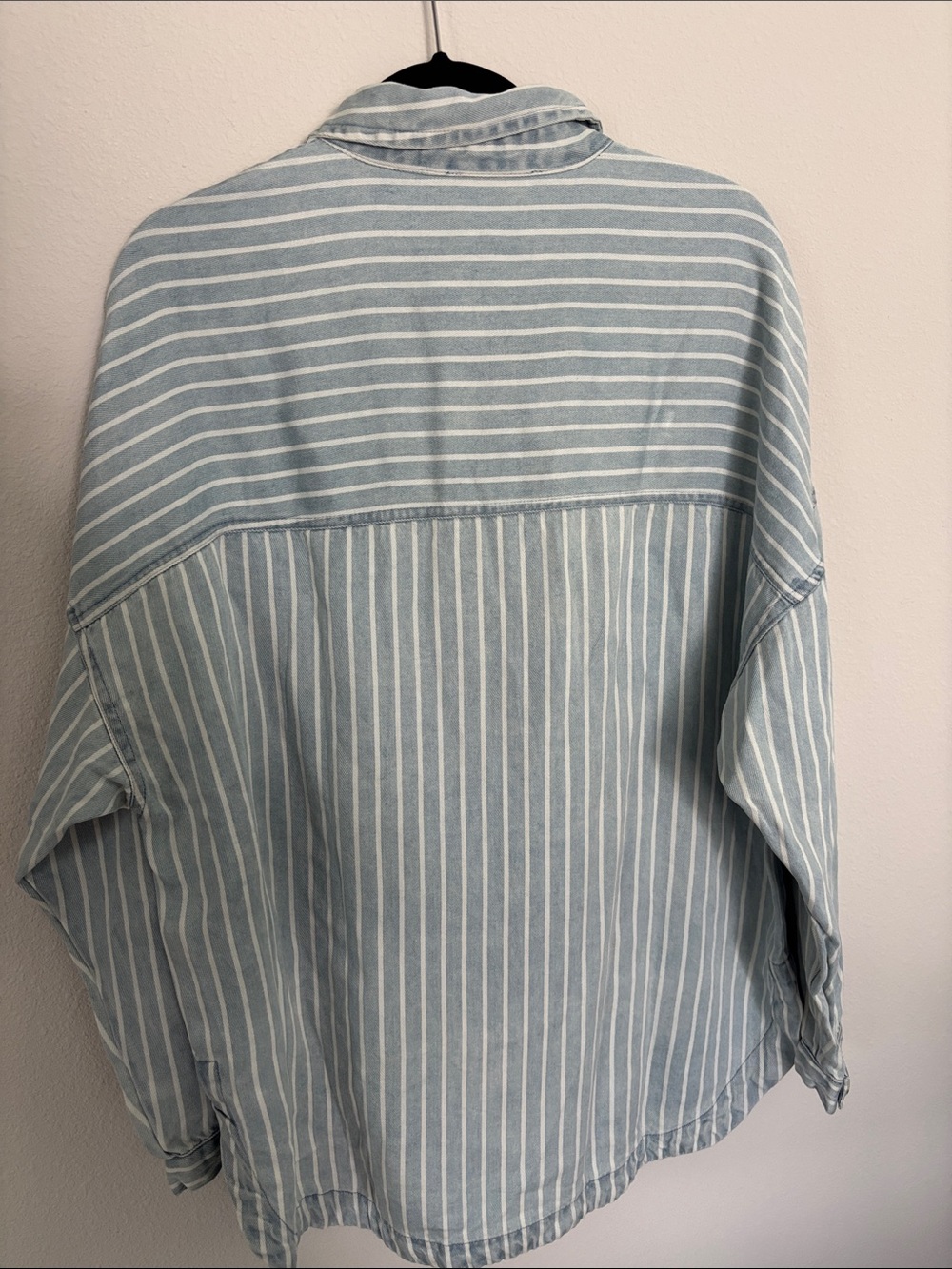 Blu Pepper Aspen Top Blue Women’s Size M NWT - Picture 3 of 5